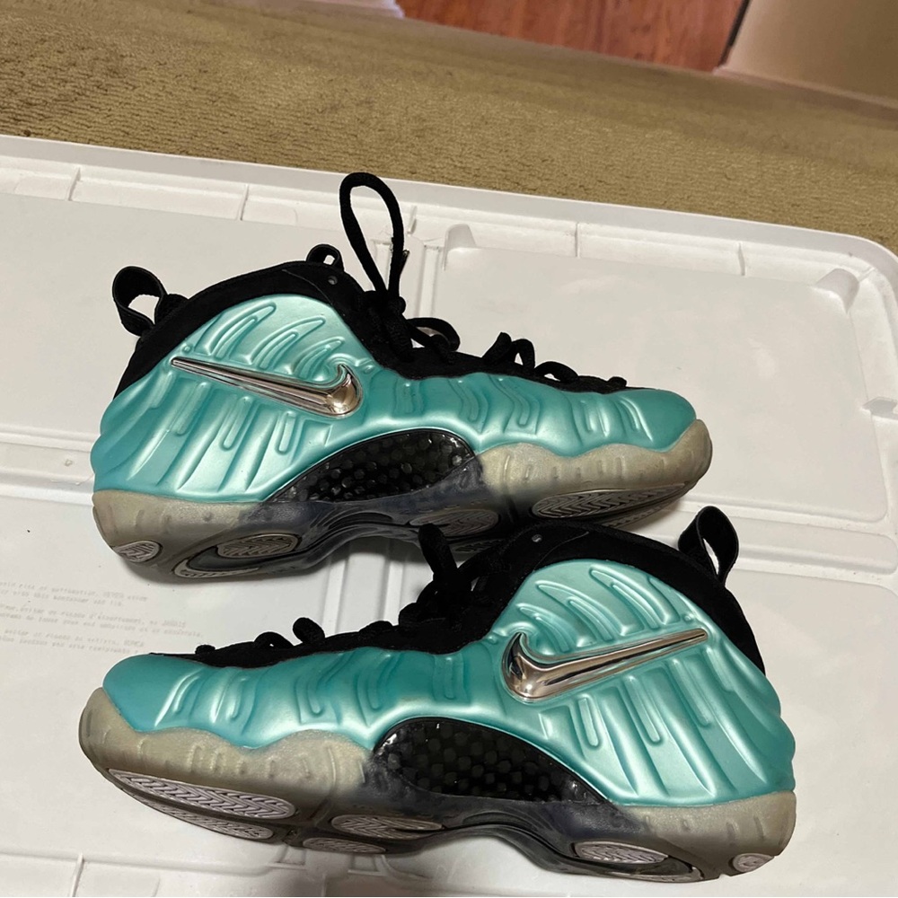 Nike Air Foamposite Pro Island Green 2017 Size 7 Men Sneakers 624041-303